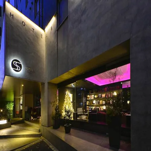 ＲＯＰＰＯＮＧＩ　ＨＯＴＥＬ　Ｓ（六本木　ホテル　Ｓ）