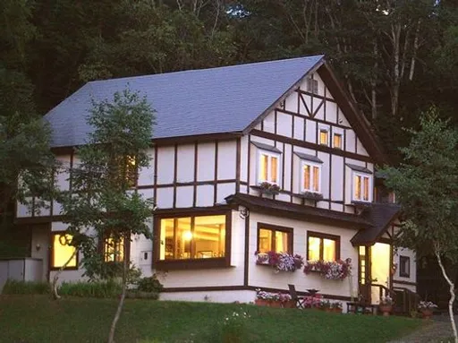 たんばら高原　料理とワインが自慢の宿　ペンション　バン・デ・ルージュ