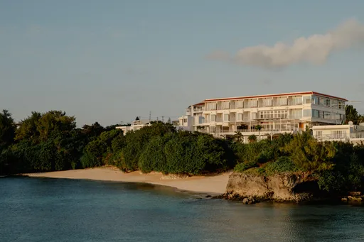 海のテラスよみたん都屋