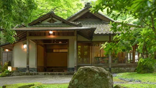 奈良・春日奥山　月日亭