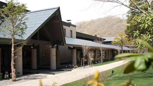 しこつ湖鶴雅リゾートスパ水の謌